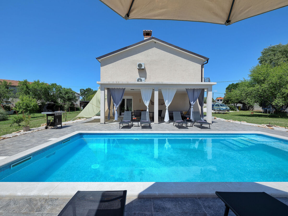House Ondine – Maison 3 chambres avec piscine privée - Photo 1