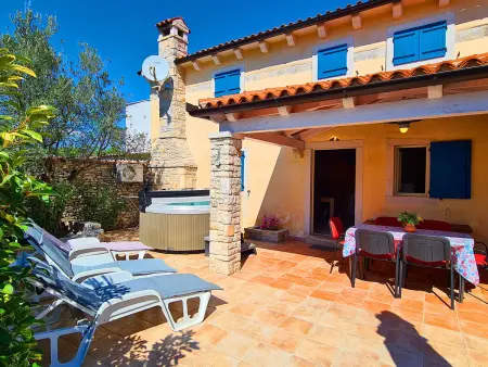 Maison 6 personnes à Kavran, 80m² climatisée : photo 6