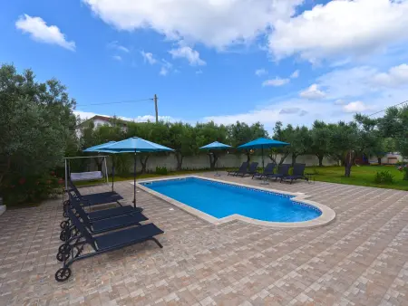 Villa 1187 à Kavran : 4 chambres, piscine privée : photo 2