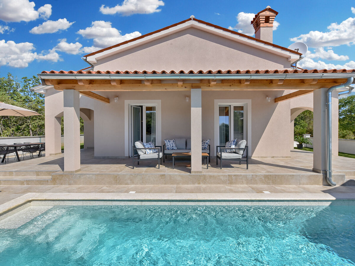 Villa 2405 à Rakalj : maison 3 chambres près de la plage - Photo 2