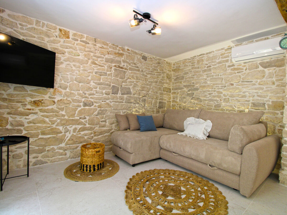 Maison 6 lits à Rakalj, 250m du centre - Photo 3