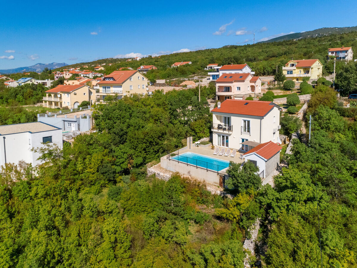 Maison moderne Šmrika avec piscine et vue mer - Photo 3