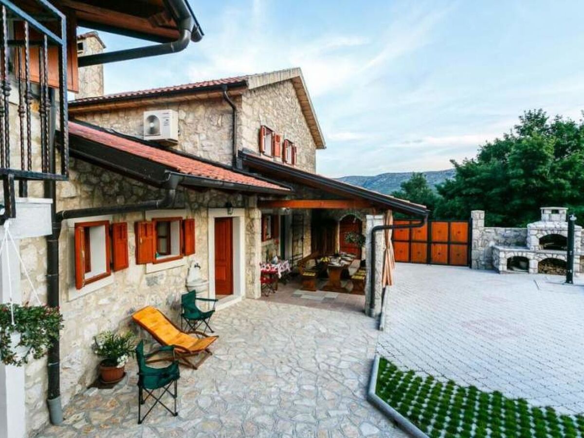 Villa Castra, maison 4 chambres avec piscine privée - Photo 6