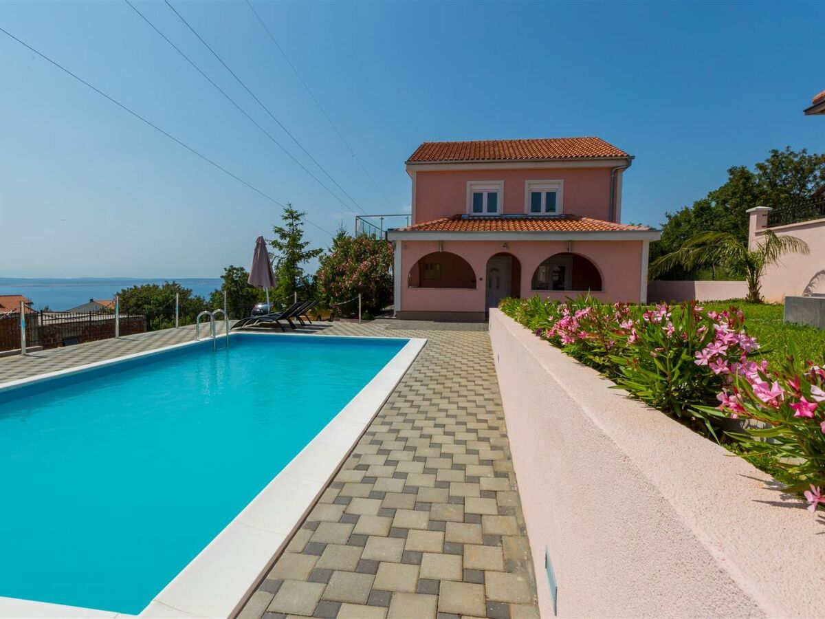 Villa Crikvenica : 4 chambres, piscine et vue mer - Photo 2