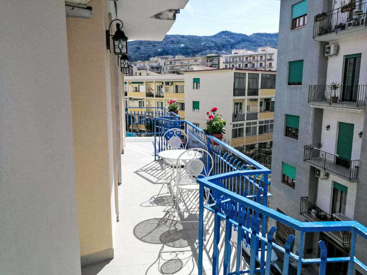 Lucyhome, appartement 3 pièces avec balcon à Sorrento - Photo 1