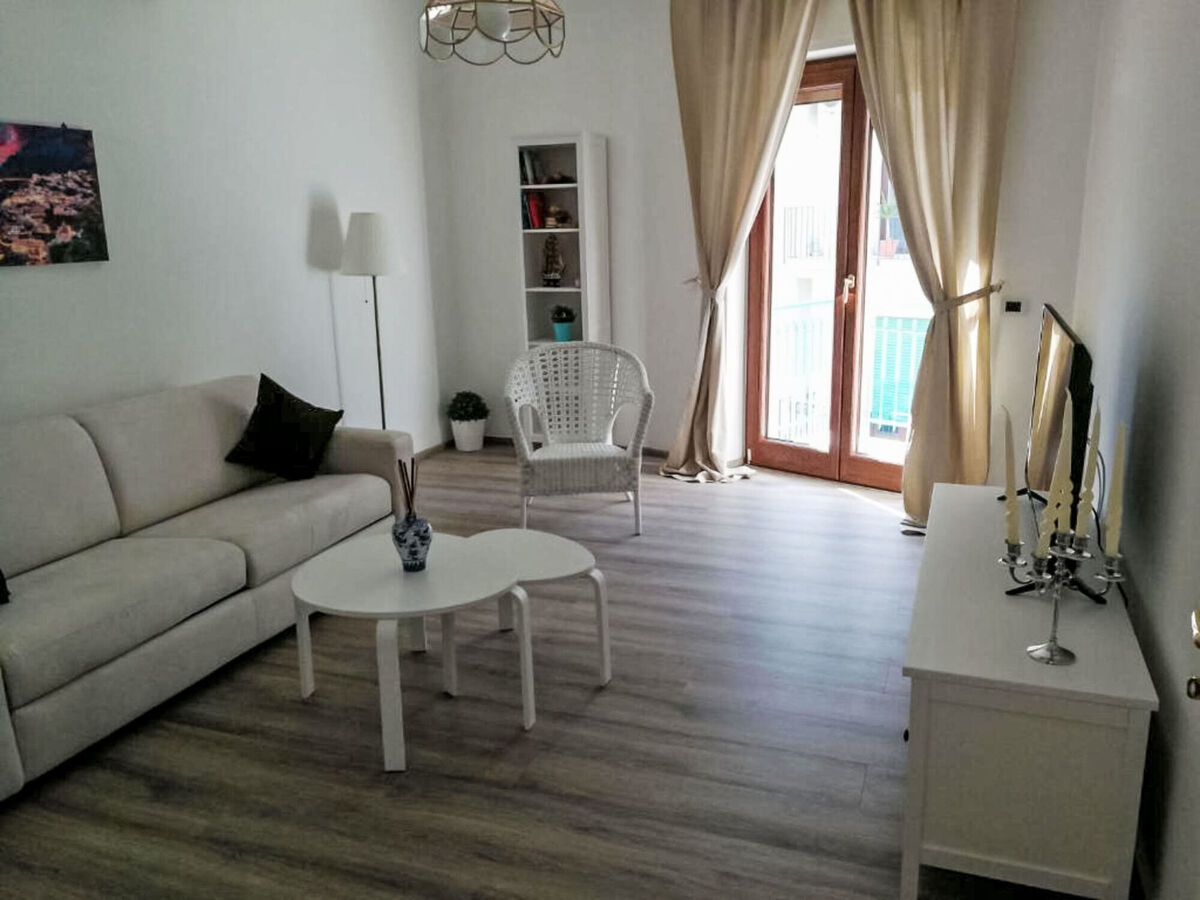 Lucyhome, appartement 3 pièces avec balcon à Sorrento - Photo 3
