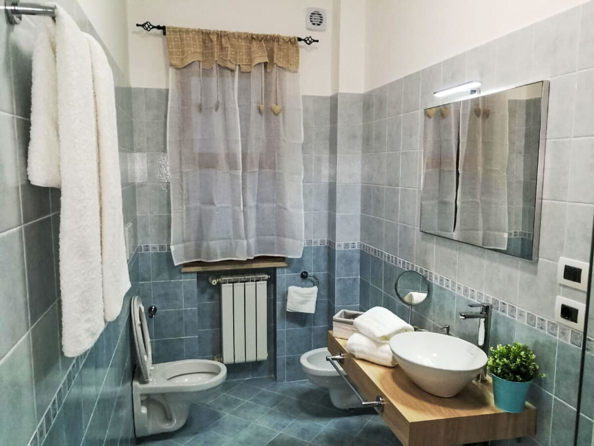 Lucyhome, appartement 3 pièces avec balcon à Sorrento - Photo 9