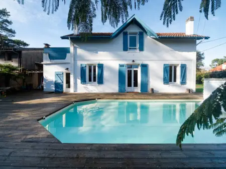 Location maison à Capbreton, Capbreton : Villa pour 10 pers avec piscine chauffée et jacuzzi
