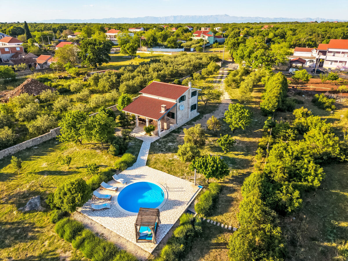 Maison avec piscine chauffée à Donje Rastane - Photo 1