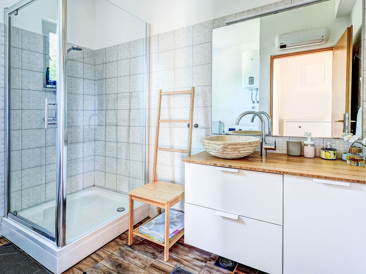 Maison avec piscine chauffée à Donje Rastane - Photo 12