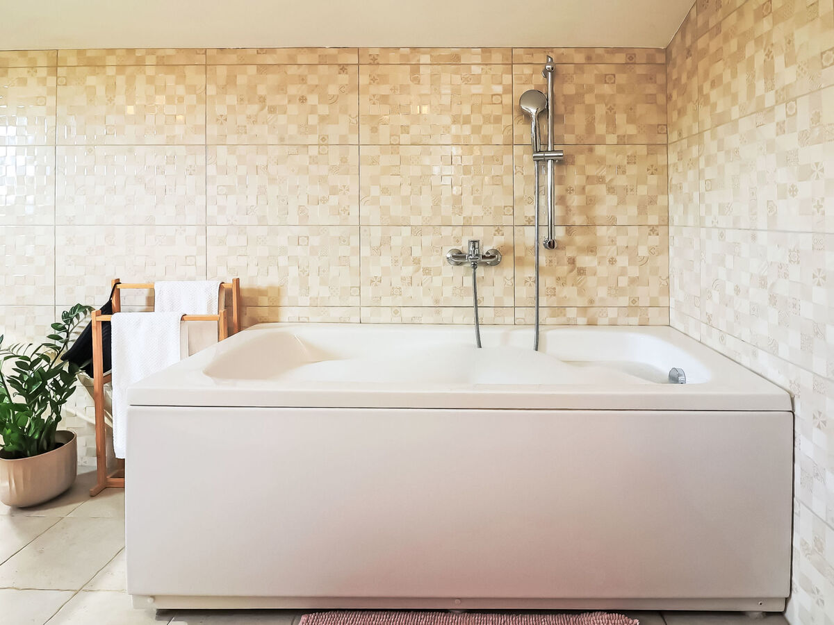 Maison avec piscine chauffée à Donje Rastane - Photo 17