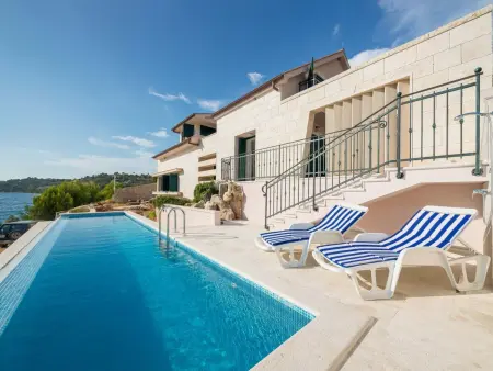 Villa Sunset Bliss Retreat – 5 chambres, piscine infinie, accès direct mer : photo 45