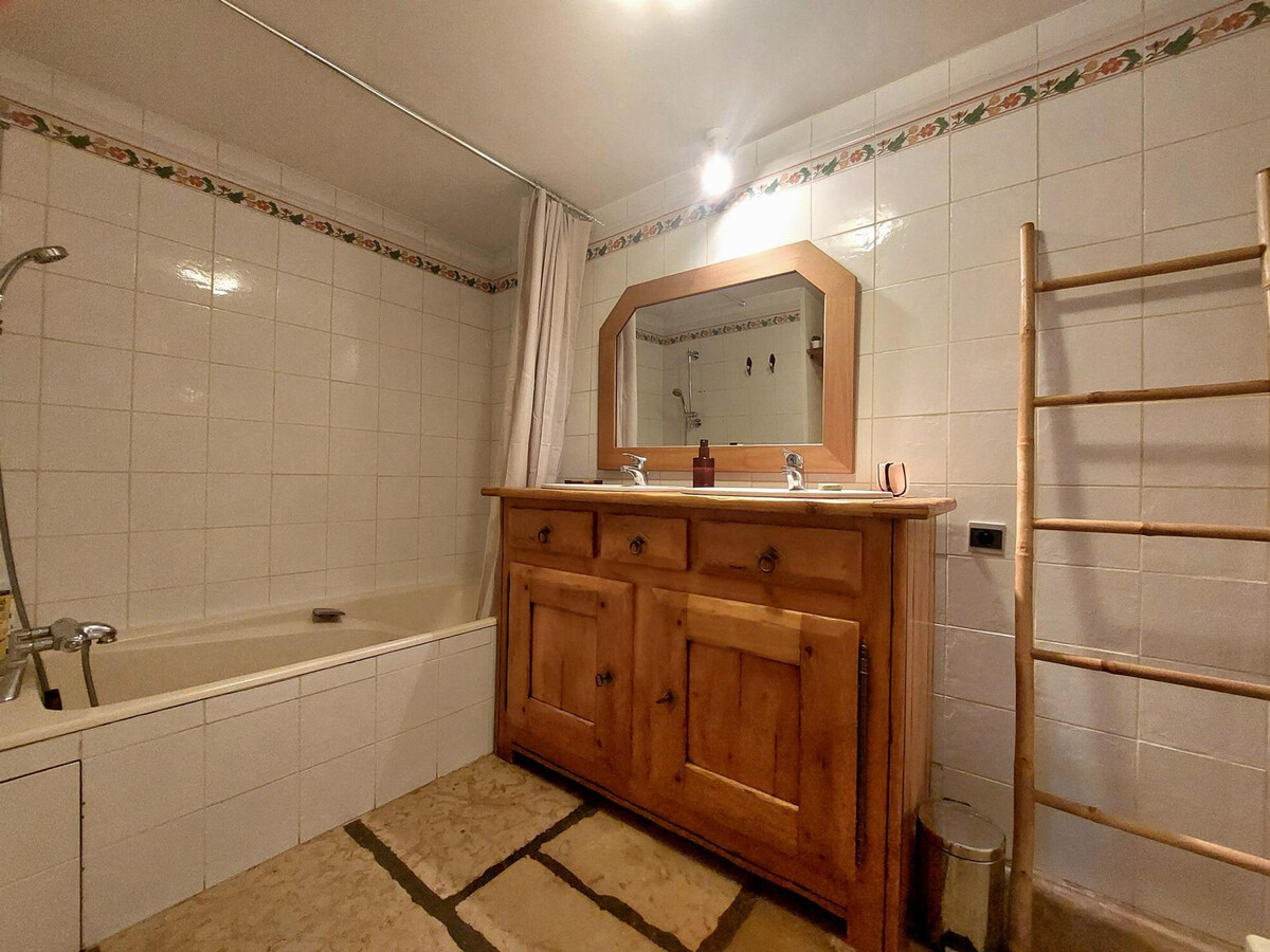 Chalet atypique 6 pers, terrasse sud-ouest, Arc 1800, parking, wifi - Photo 13
