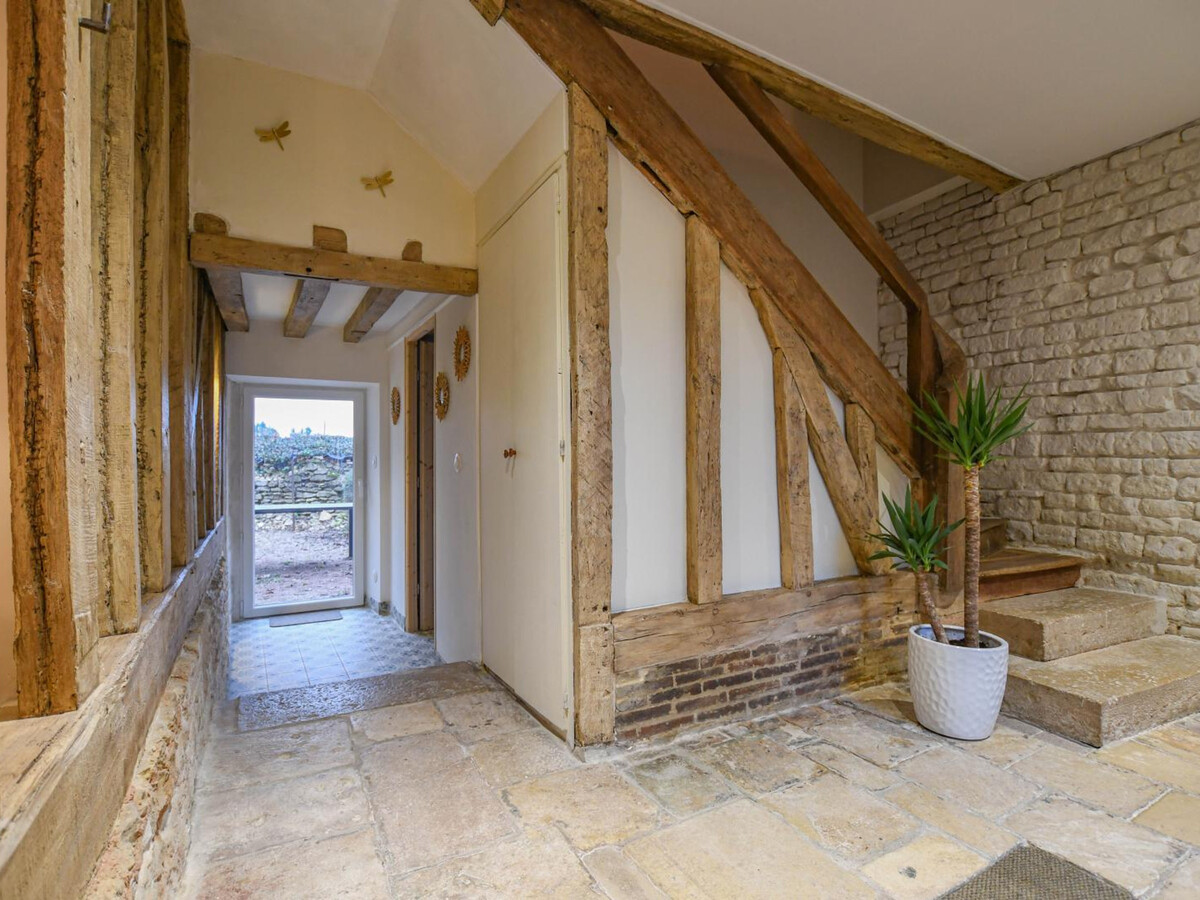Gîte en pierres avec terrasse et piscine à Luyères - Photo 9