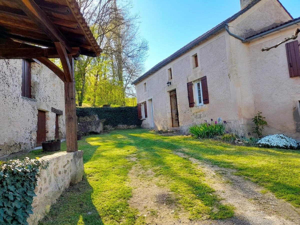 Gîte 3 chambres avec cheminée et terrasse couverte - Photo 11
