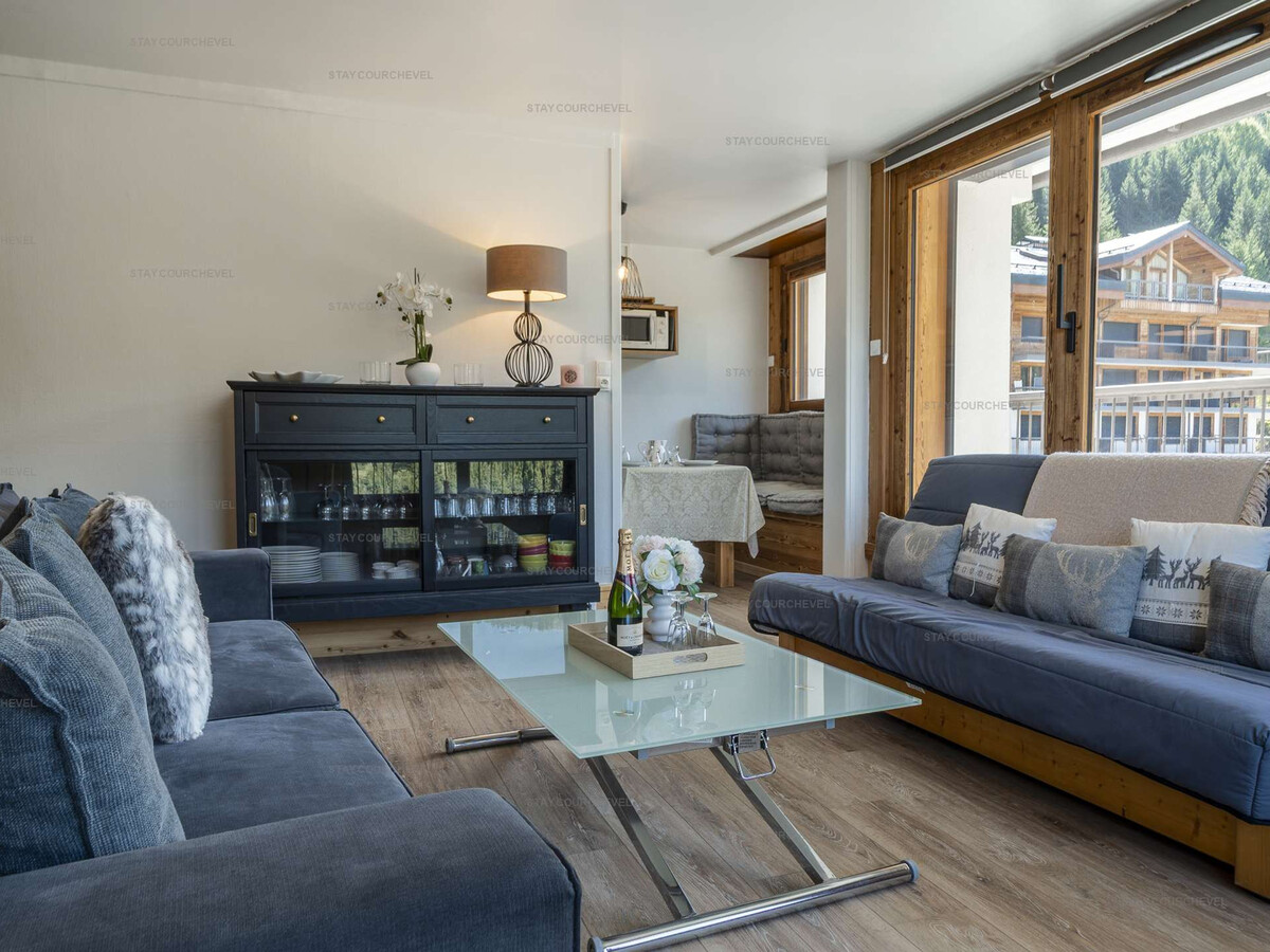Appartement skis aux pieds, balcon montagne à Courchevel - Photo 2