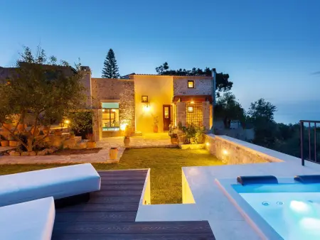 Location maison à Adele, Ali Vafis Villa - Beheizter Jacuzzi und Innenpool