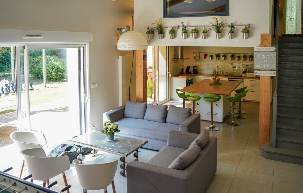 Maison 5 chambres avec terrain de jeux à Tonnay-Charente - Photo 1