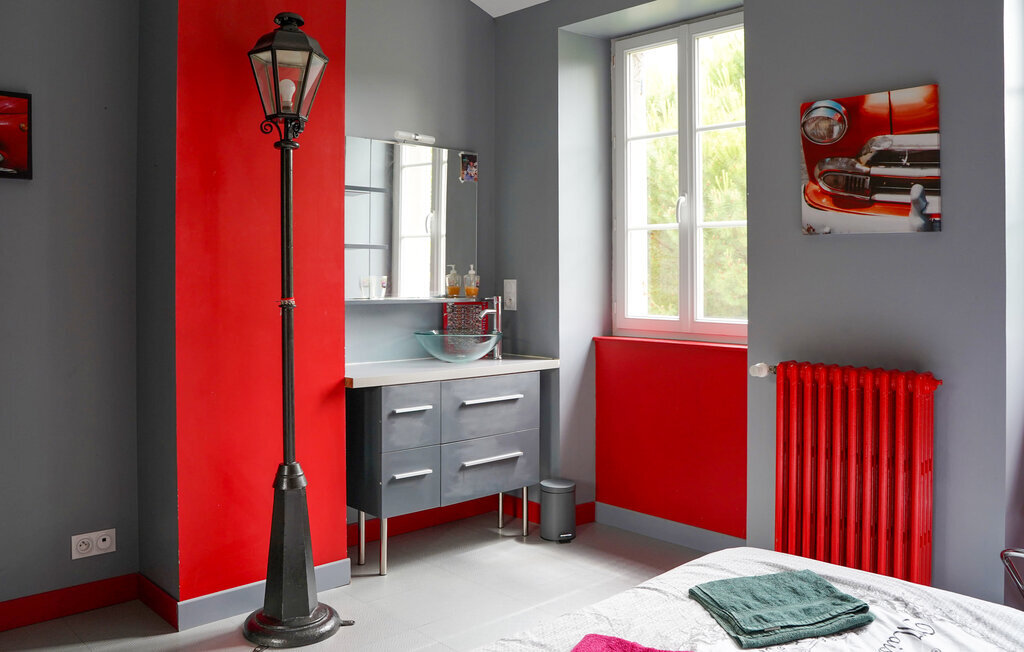 Maison 5 chambres avec terrain de jeux à Tonnay-Charente - Photo 13