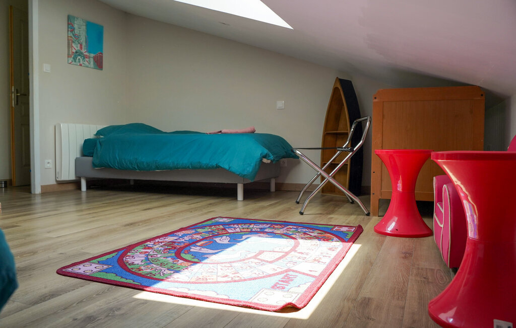 Maison 5 chambres avec terrain de jeux à Tonnay-Charente - Photo 15