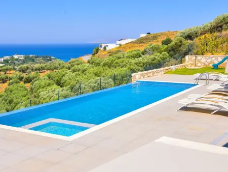 Location maison à Agia Pelagia, Villa Kallia mit Infinity-Pool