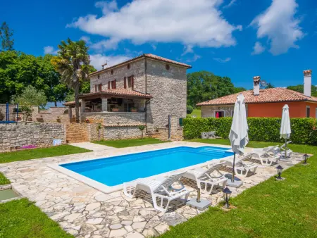 Maison Blašković 9 pers., piscine privée à Labin