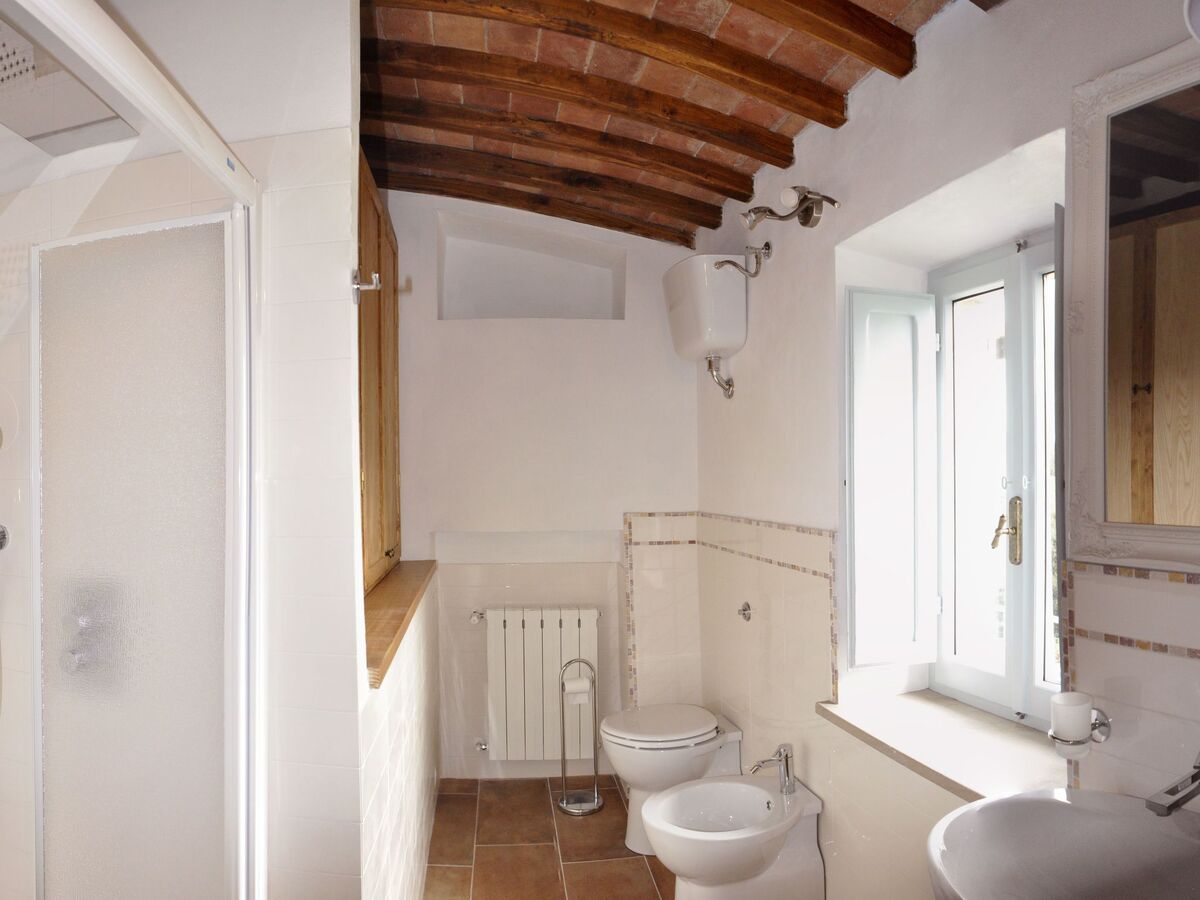 Villa Montecastelli Pisano avec piscine et jacuzzi chauffé - Photo 13