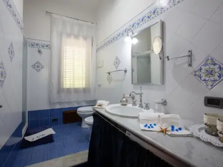 Villa Castellammare, pool privée et jardin de 1700m² : photo 14