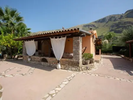 Villa Castellammare, pool privée et jardin de 1700m² : photo 18