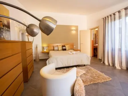 Villa Castellammare, pool privée et jardin de 1700m² : photo 24