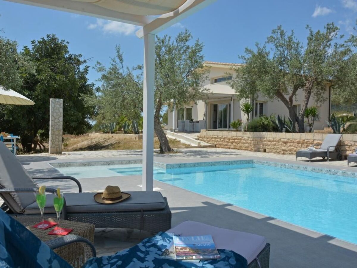 Villa Paradiso di Noto – 3 chambres, pool et oliviers - Photo 36