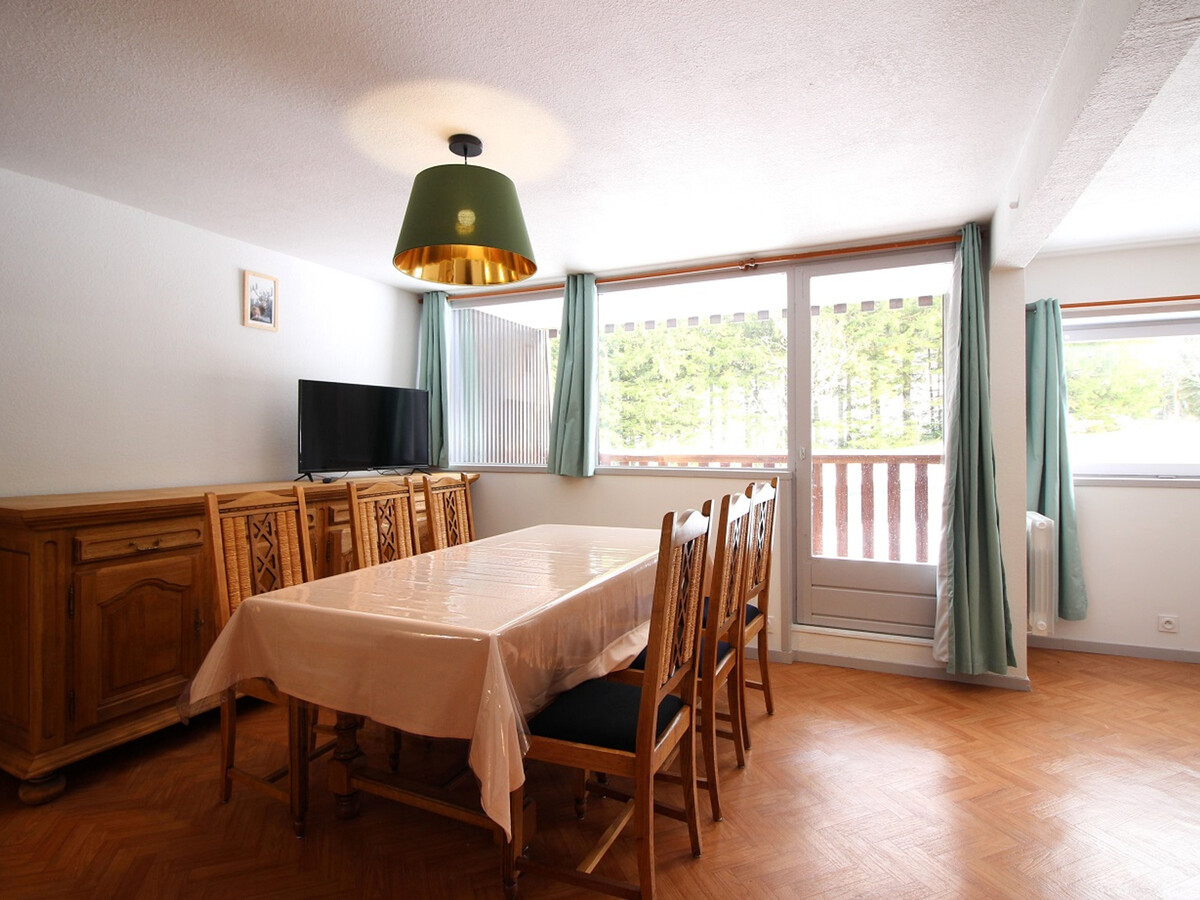 F2 bis 46 m² balcon et parking, pied des pistes - Photo 1