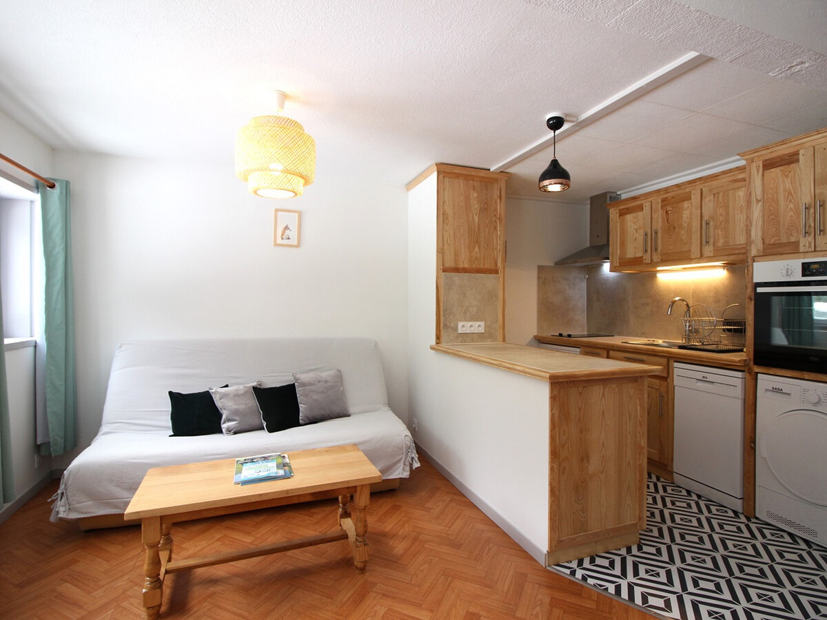 F2 bis 46 m² balcon et parking, pied des pistes - Photo 4