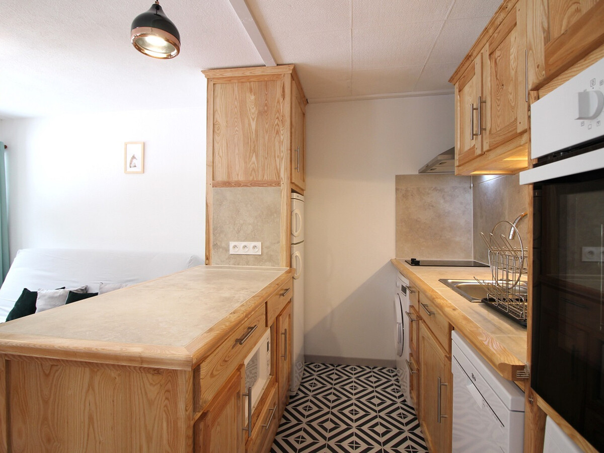 F2 bis 46 m² balcon et parking, pied des pistes - Photo 7