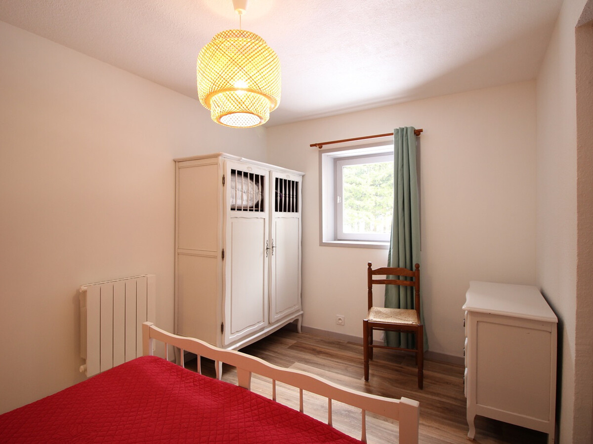 F2 bis 46 m² balcon et parking, pied des pistes - Photo 13