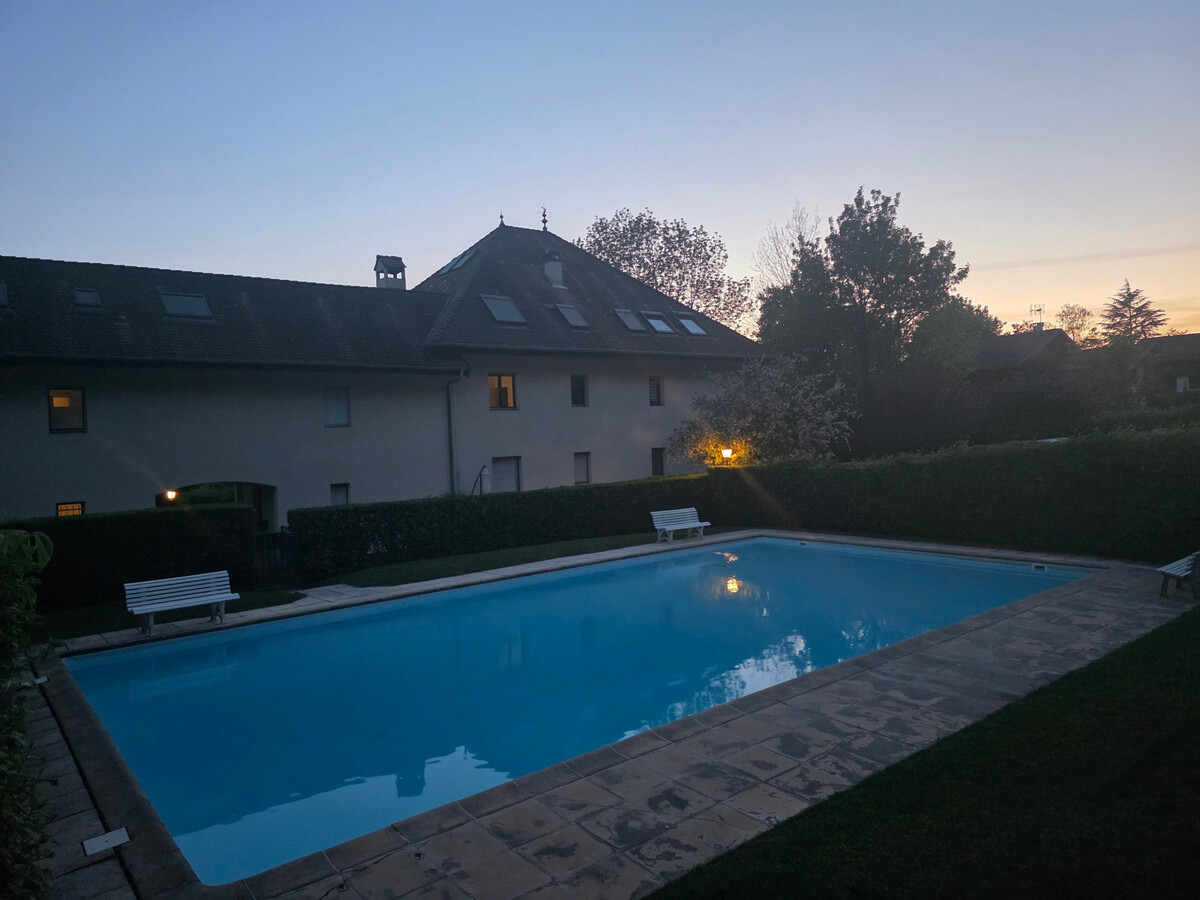 Appartement 110m² avec piscine à 200m du lac d'Annecy - Photo 1