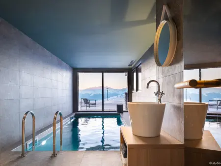Location chalet à Les Arcs 1800, Chalet de luxe aux Arcs 1800 avec piscine intérieure et home cinéma