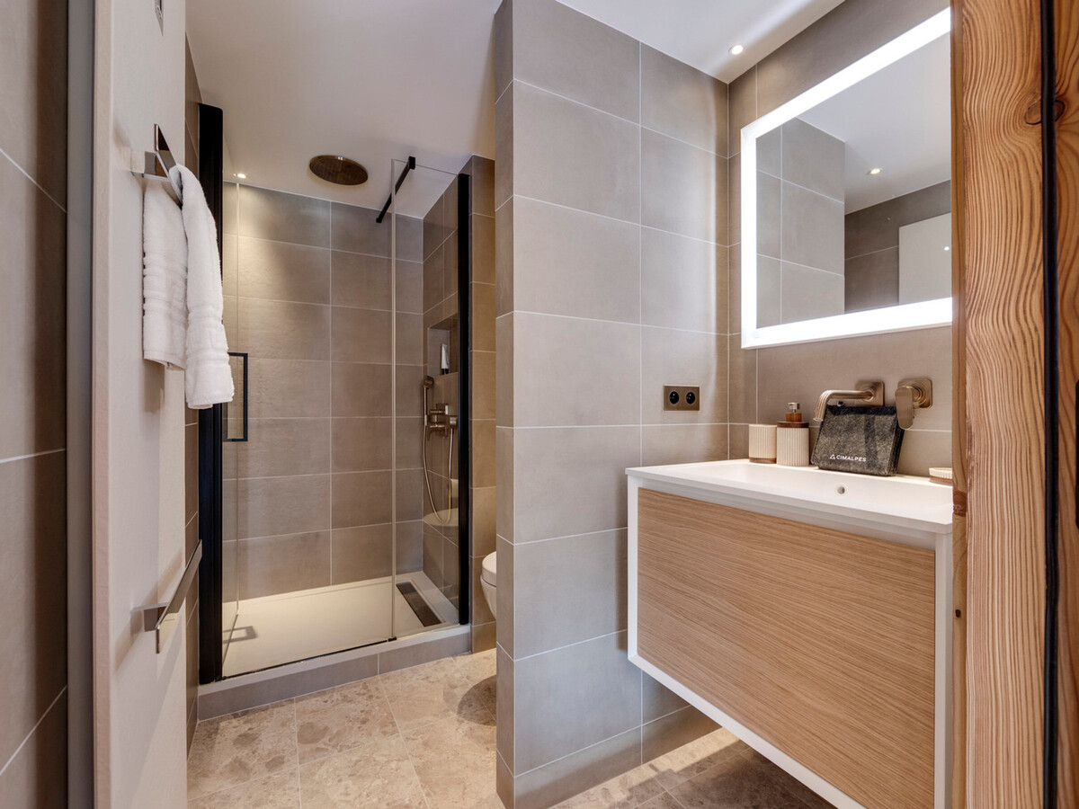 Duplex 101m² à Val-d'Isère, 3 chambres, parking couvert - Photo 7
