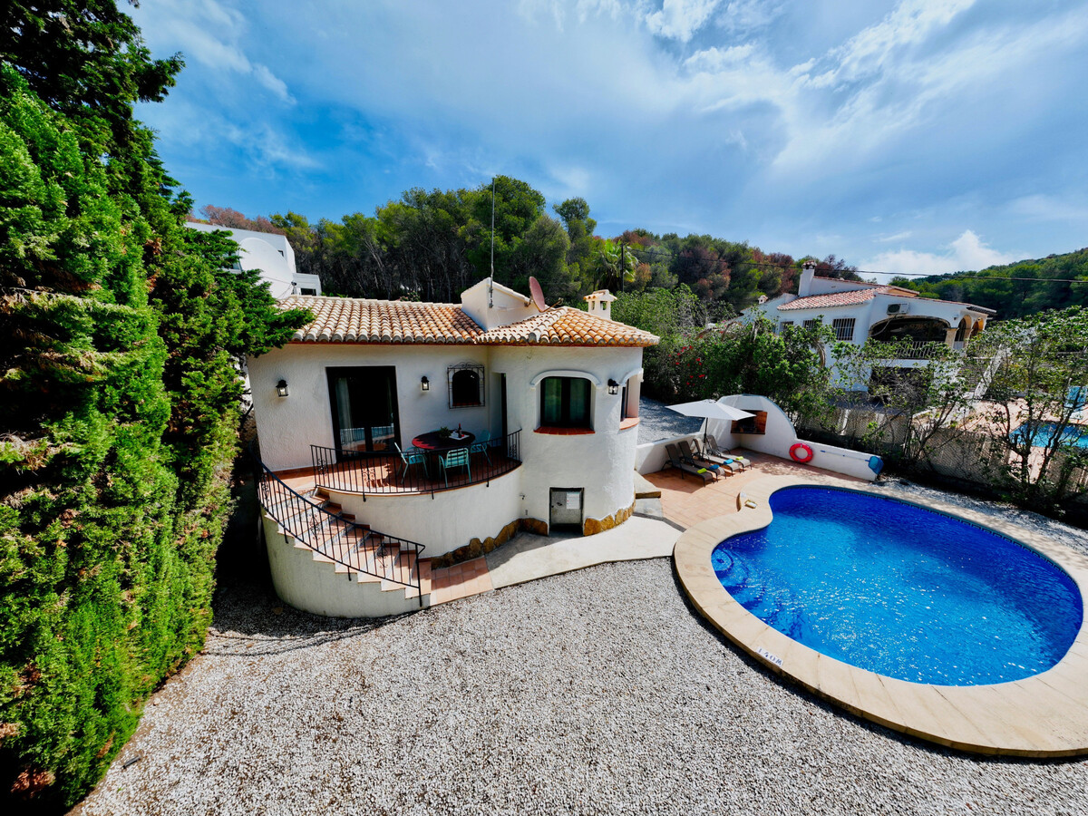 Villa Abeto à Xàbia : 2 chambres, piscine 8x4m, près d'Arenal - Photo 2
