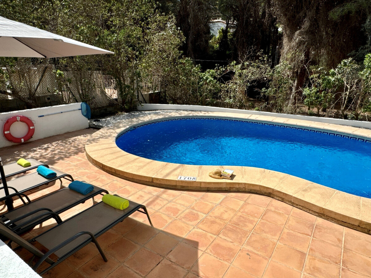 Villa Abeto à Xàbia : 2 chambres, piscine 8x4m, près d'Arenal - Photo 4