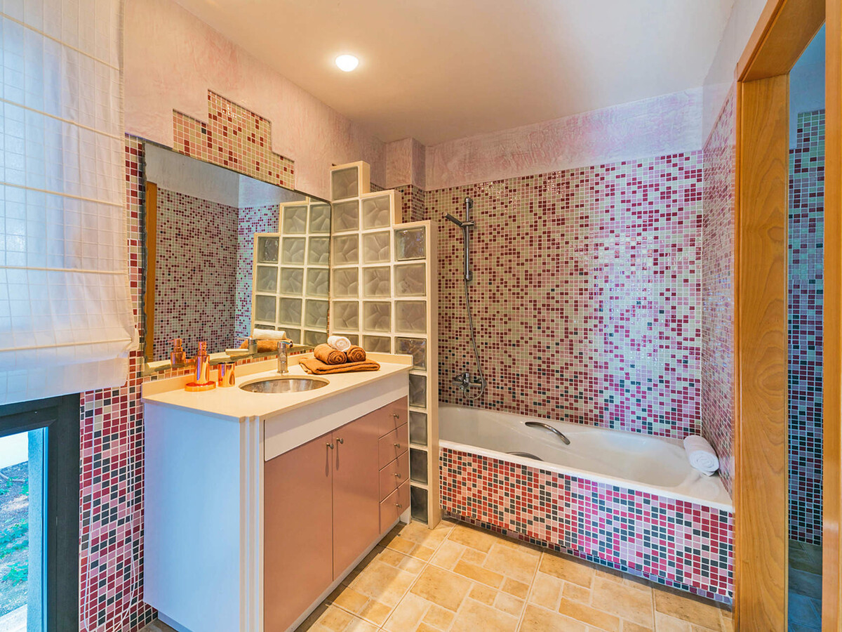 Villa Amanecer : 7 chambres, piscine 5x10m à 5 min de la plage - Photo 16