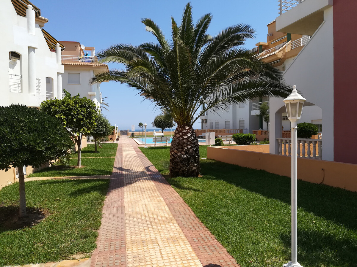 Appartement 1 chambre avec piscine en première ligne de plage à Dénia - Photo 4