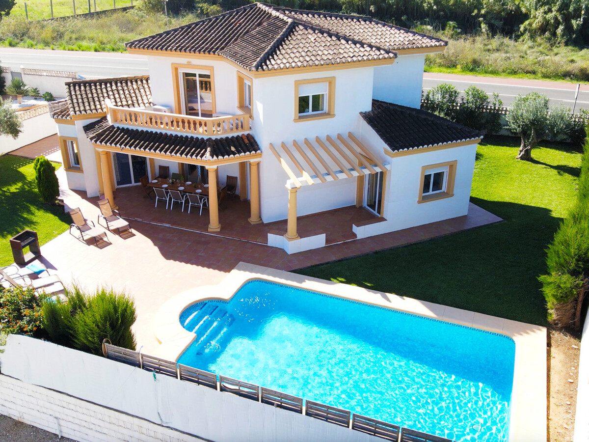 Villa Noguera – 4 chambres, piscine privée à 250 m de la plage - Photo 1