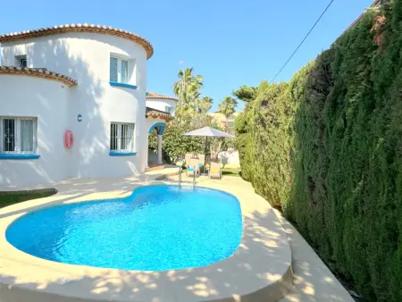 Location villa à Denia, Villa à Dénia : 6 pers, piscine privée, à 400m de la plage
