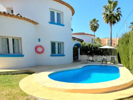 Location villa à Denia, Villa pour 6 pers avec piscine privée à 400m de la plage à Dénia