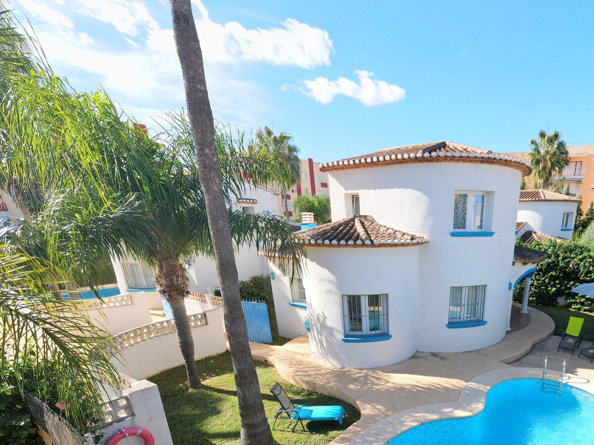 Villa Molins à Dénia : 6 pers, piscine, 400 m plage - Photo 1