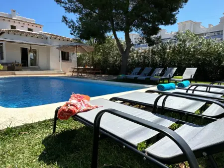 Villa pour 12 avec piscine privée, proche plage, maison rénovée - Photo 1