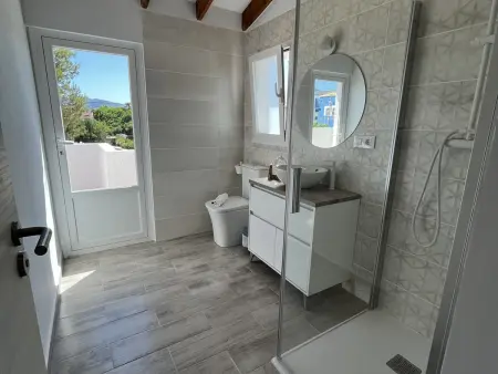 Villa pour 12 avec piscine privée, proche plage, maison rénovée - Photo 33