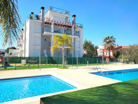 Location appartement à Denia, Appartement à Denia avec piscine et à 50m de la plage