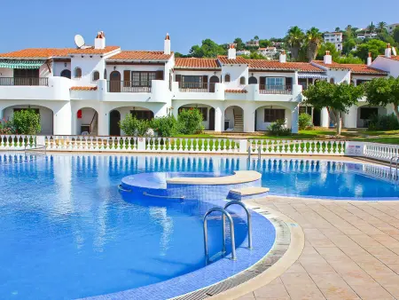 Location appartement à Son Bou, Appartement charmant à Son Bou avec terrasses et proche plage